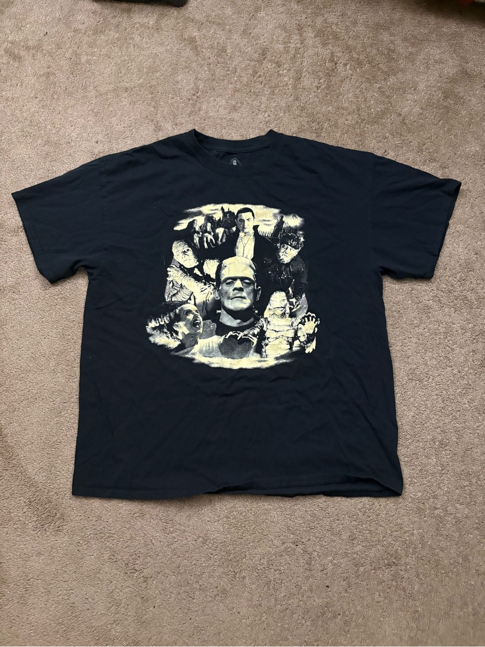 Rock Rebel XL Universal Monsters Collage Graphic Tee Frankenstein Dracula